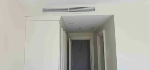 Koridorun lineer hava menfezini monte ettik.
