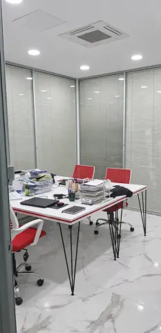 Çalışma alanına kaset tipi klima iç ünitesi kurduk.