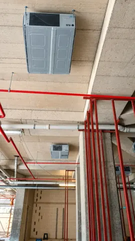 VRF iç ünitelerini ve üniteler arasındaki boru hatlarını kurduk.